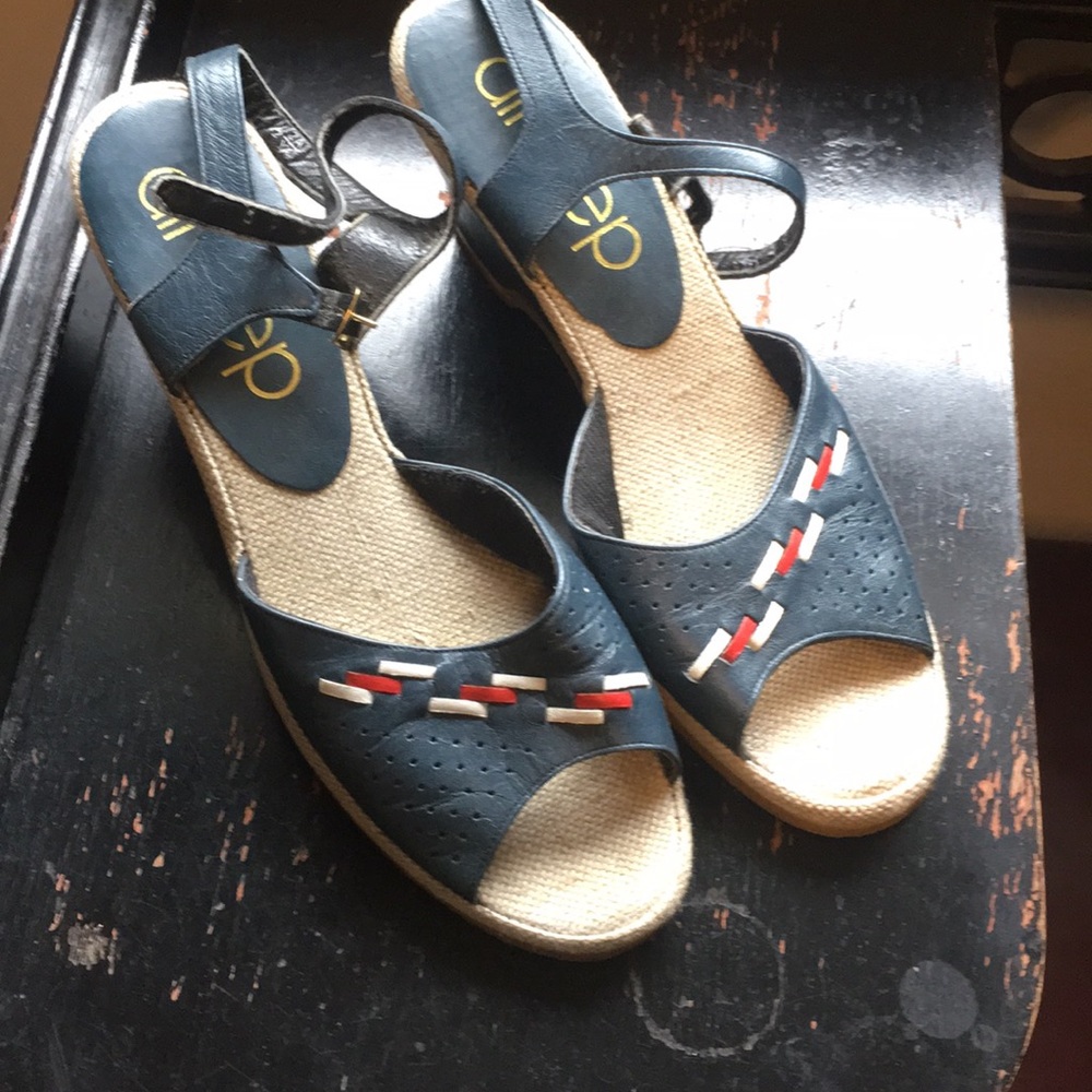 Vintage 80’s Does 40’s wedge sandals